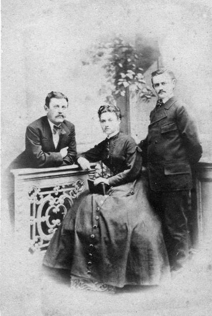 resized_redvelvet_p17A=Ernst+Bertha+Otto Hofer.jpg